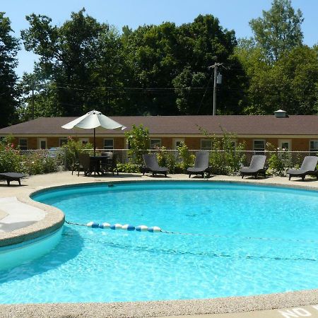 The Saugatuck Retro Resort Eksteriør bilde